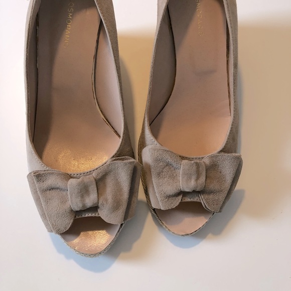 Suede bow wedge shoe - Picture 3 of 6